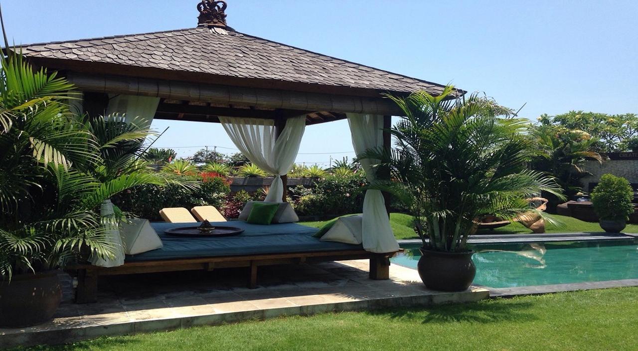 Ngeluwungan Boutique Hostel Canggu Exterior foto