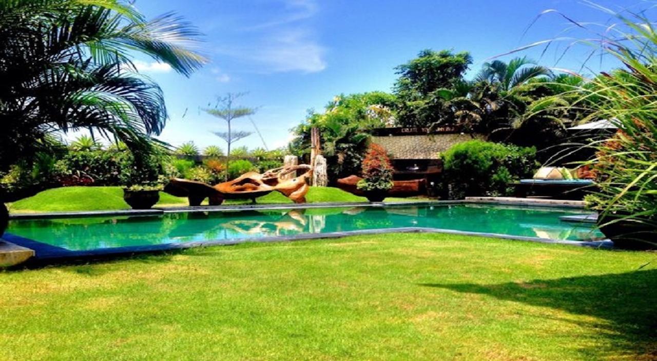 Ngeluwungan Boutique Hostel Canggu Exterior foto